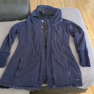 Women’s Large The North Face fitted zipper/snap button jacket- Sherpa lined